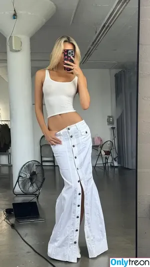 Alexis Ren / alexisren / alexisreng / alexxissren фото голая #1934