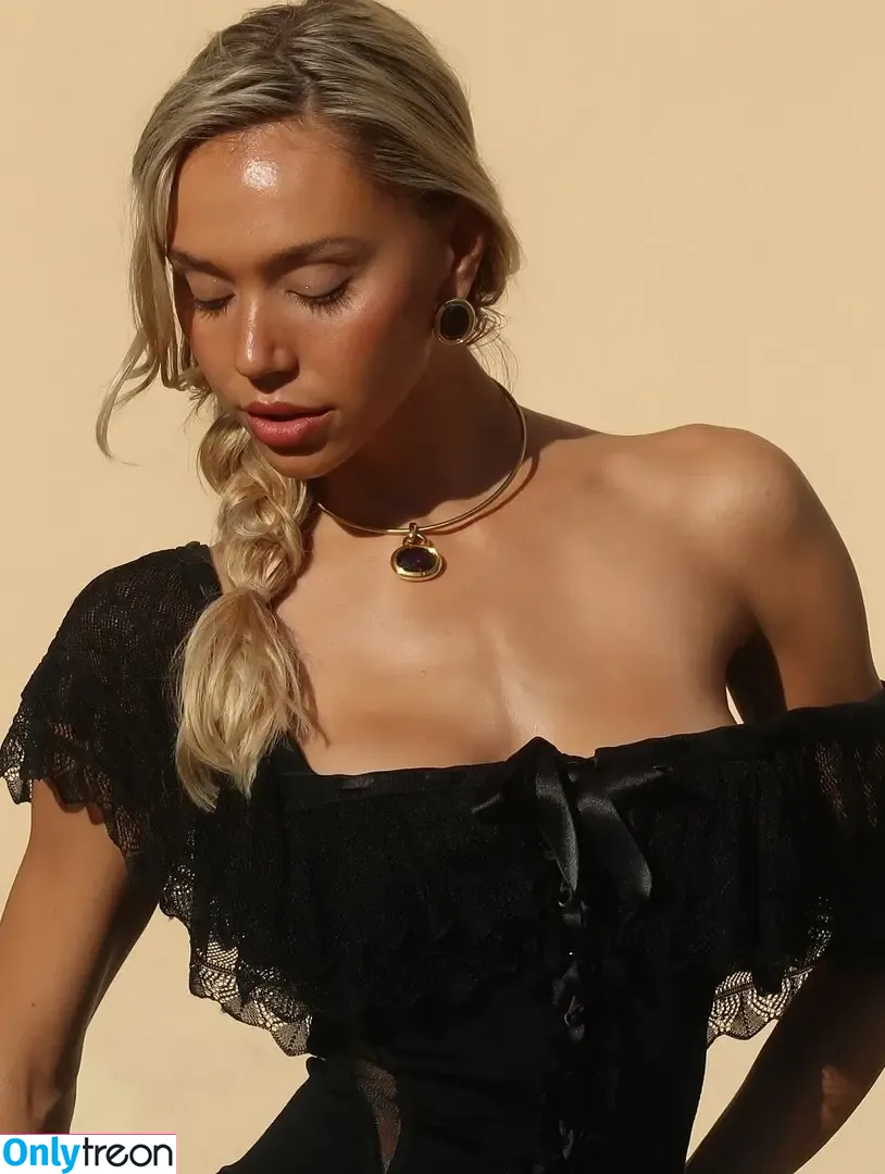 Alexis Ren голая photo #2142 (alexisren / alexisreng / alexxissren)