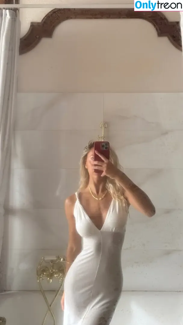 Alexis Ren голая photo #2154 (alexisren / alexisreng / alexxissren)