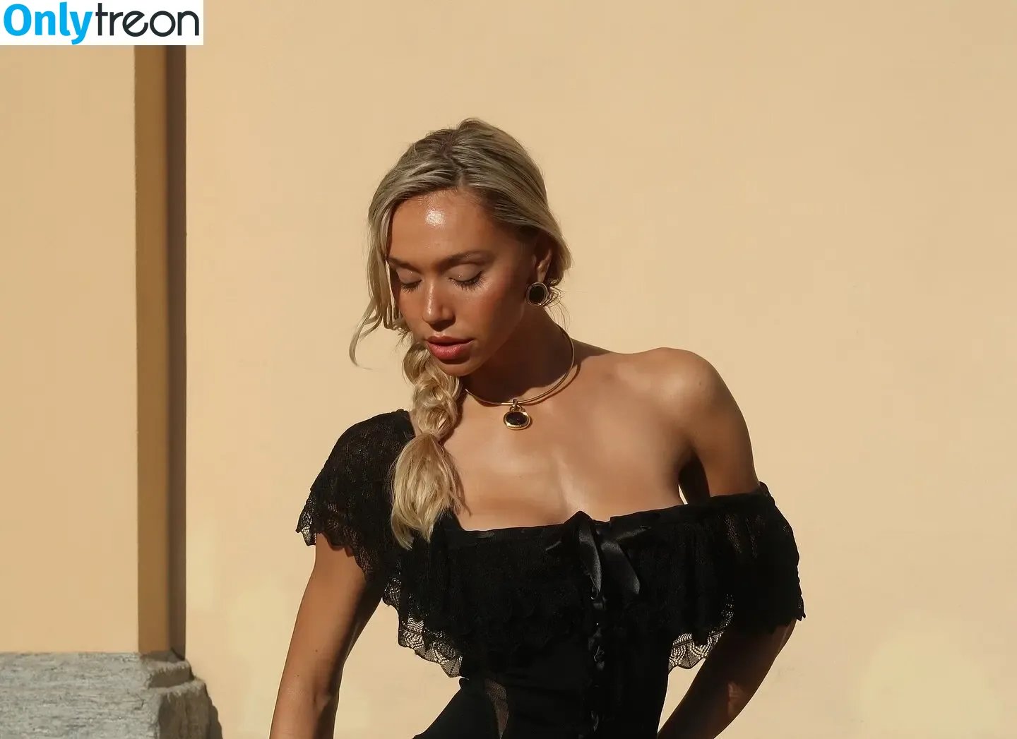 Alexis Ren голая photo #2195 (alexisren / alexisreng / alexxissren)