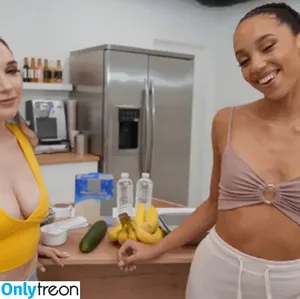 Alexis Tae / alexistaex / alexisxtae / taeisfree фото голая #0698