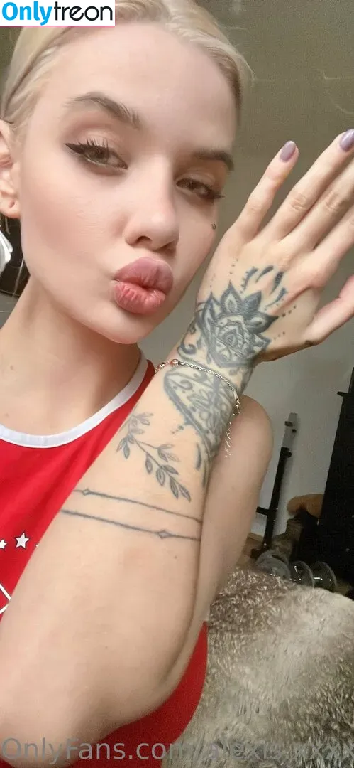 alexis.xxxx голая photo #0079 (xx.alexis)