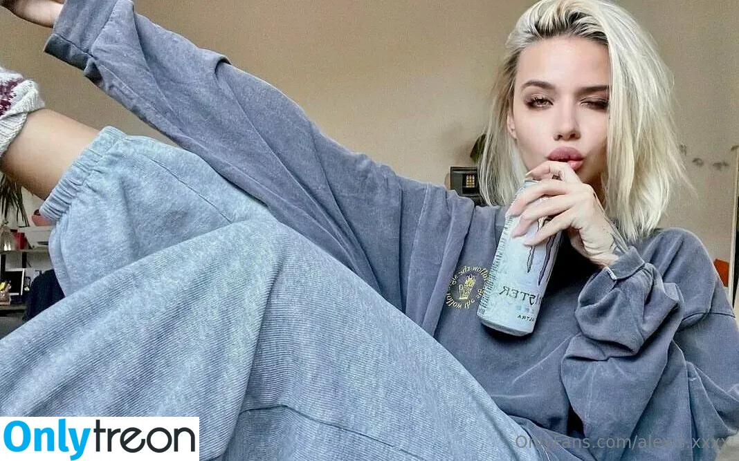 alexis.xxxx голая photo #0105 (xx.alexis)