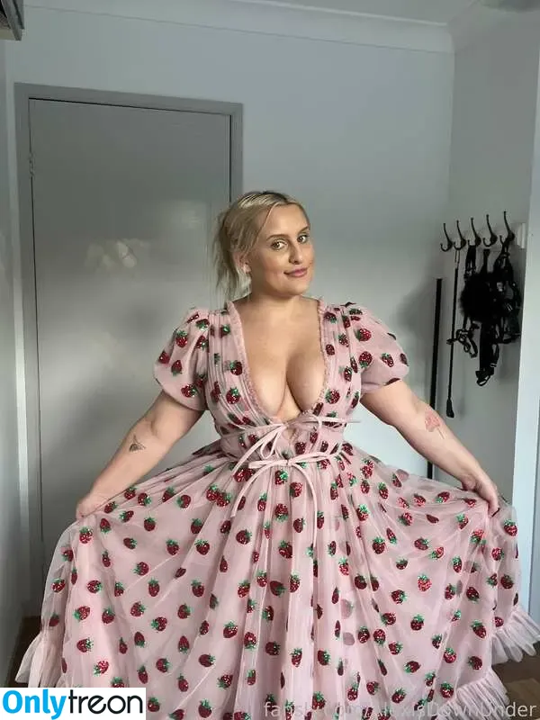 alexisdownunder nude photo #0152 (AlexisDownUnde1 / Alexis_downunder)