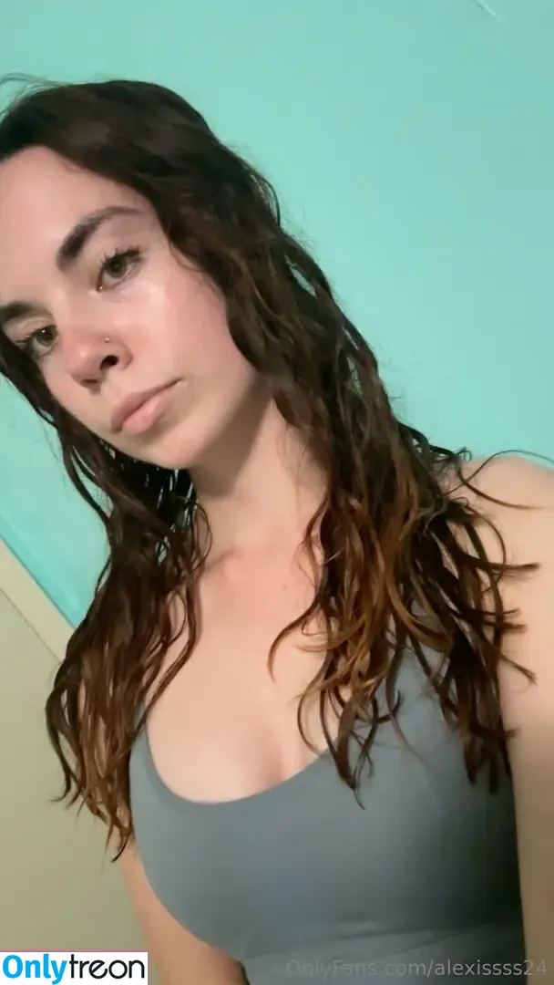 alexissss24 nude photo #0016 (_alexissss24)