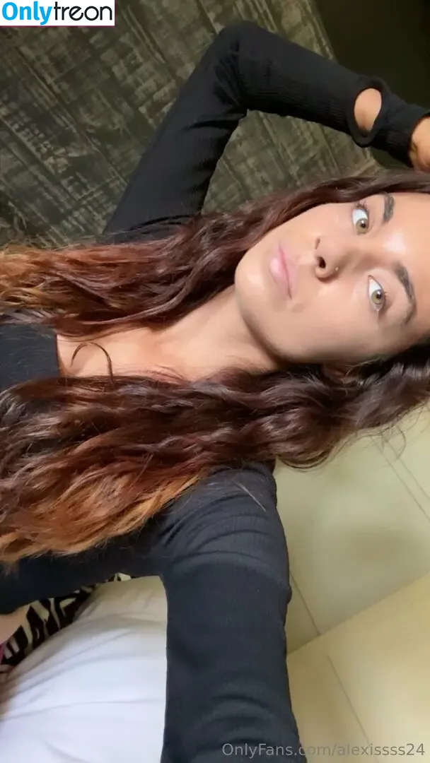 alexissss24 голая photo #0023 (_alexissss24)