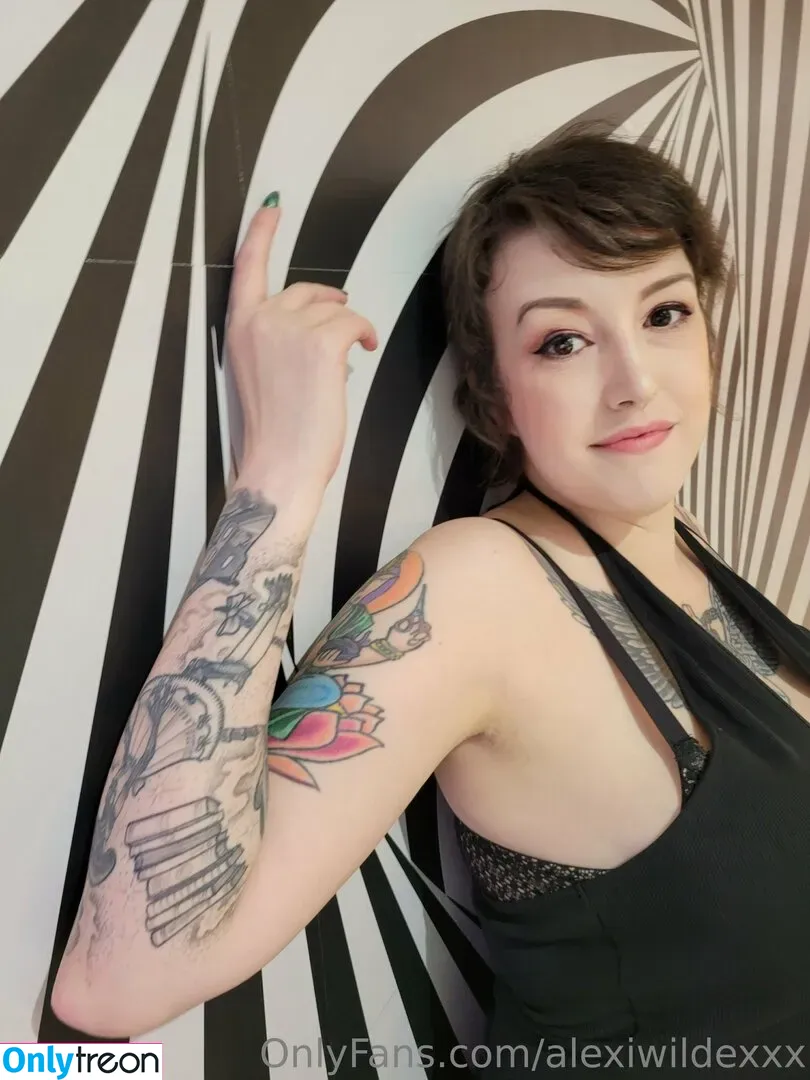 alexiwildexxx голая photo #0292 (alexiwildexxx)