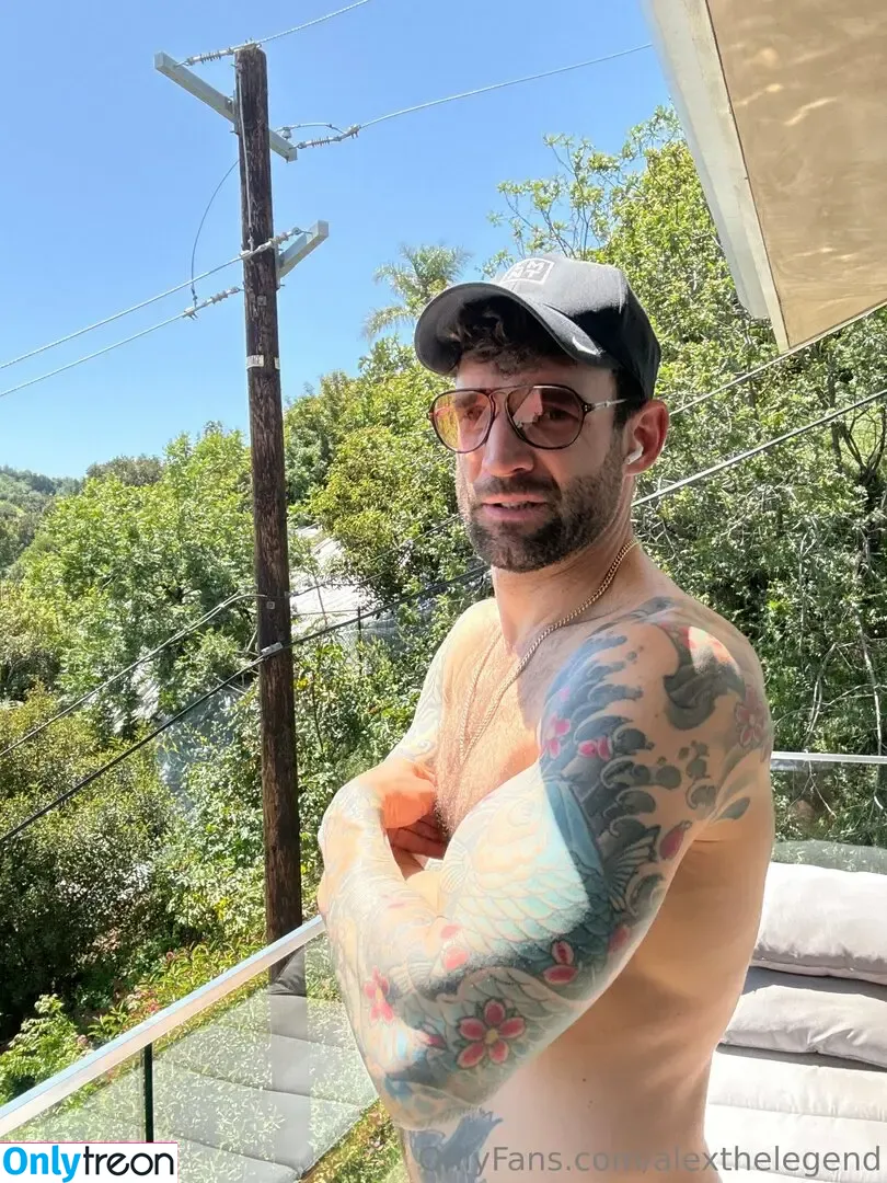 alexthelegend nude photo #0150 (therealalexlegend)