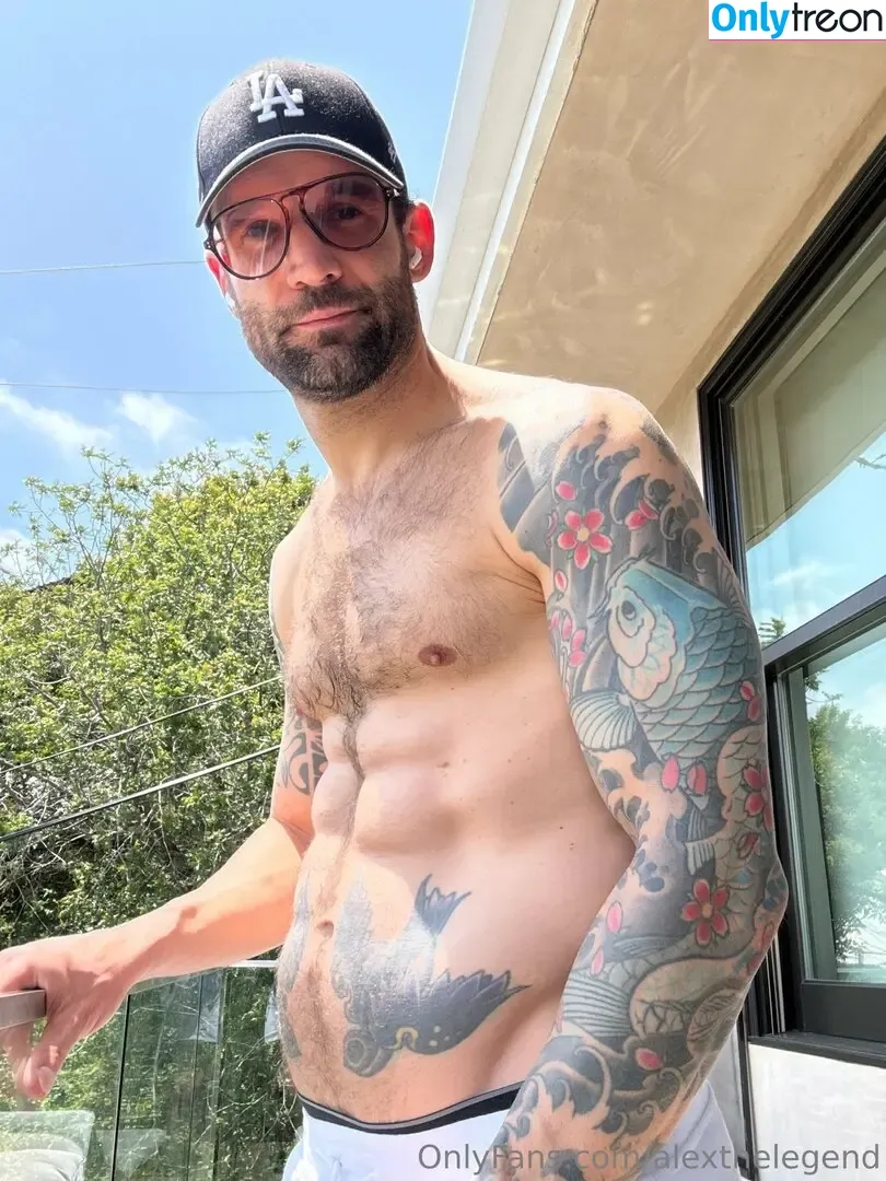 alexthelegend nude photo #0162 (therealalexlegend)