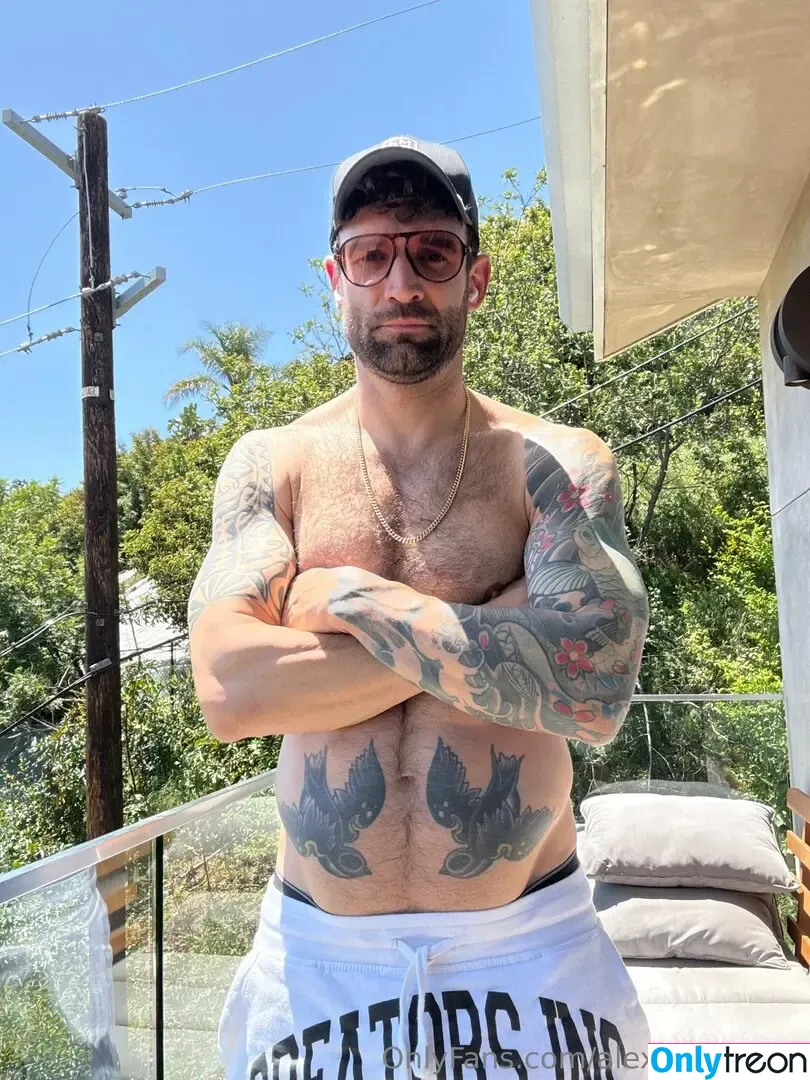 alexthelegend голая photo #0184 (therealalexlegend)