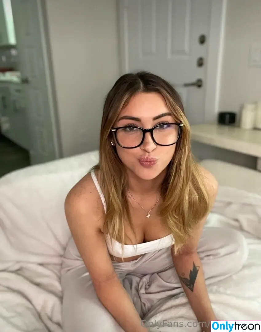 Alexusxxx nude photo #0030 (Nessamayxo / lexxxx49)