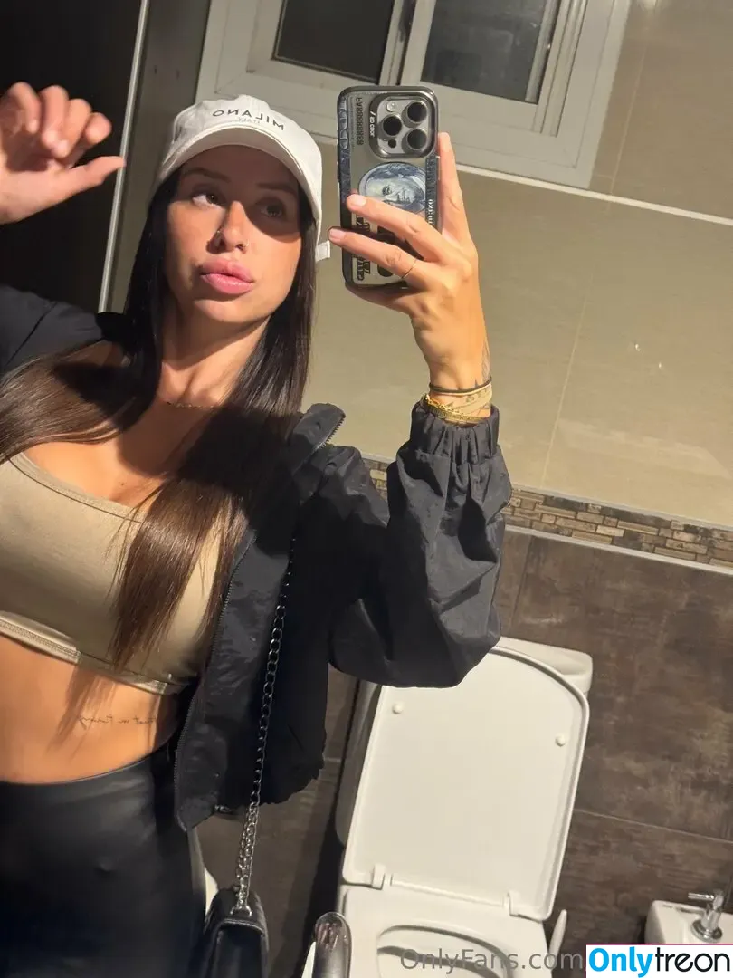 alexxabea nude photo #0080 (alexxabea)