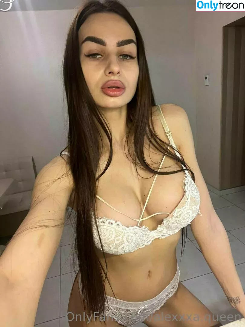 alexxxa.queen голая photo #0032 (alexaqueen_art)
