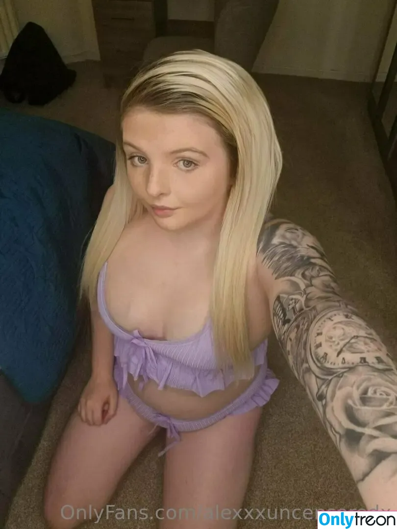 alexxxuncensoredx nude photo #0753 (alexuncensoredx / alexxanderdennis)