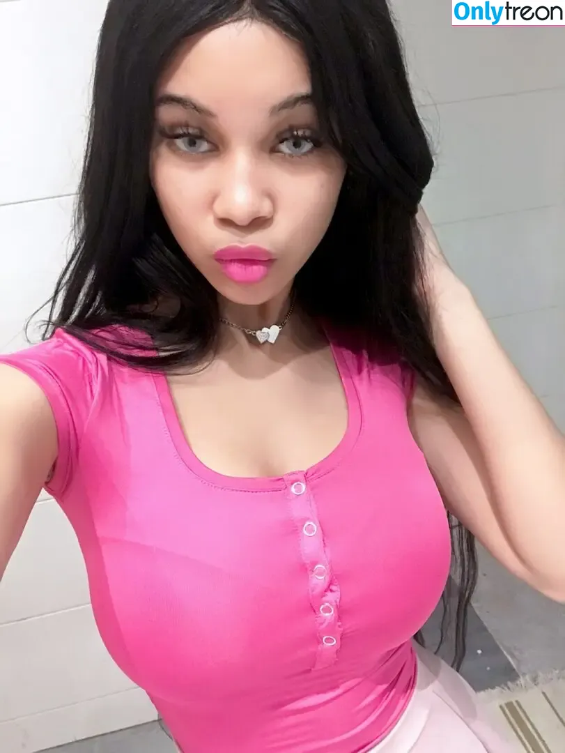 Alfonsina Nguande nude photo #0009 (La Muñeca / alfigarden / alfonsinanguande)