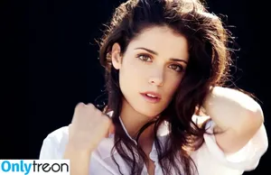 Ali Cobrin / ali_cobrin nude photo #0047