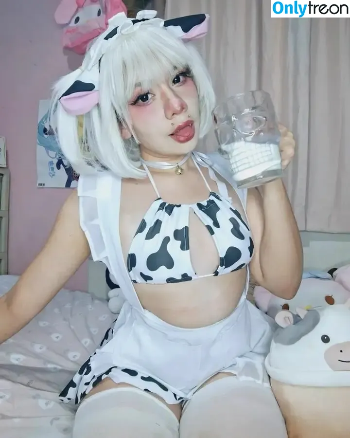 Ali Fresita nude photo #0001 (lily-chan.exe / lily_chan.exe)