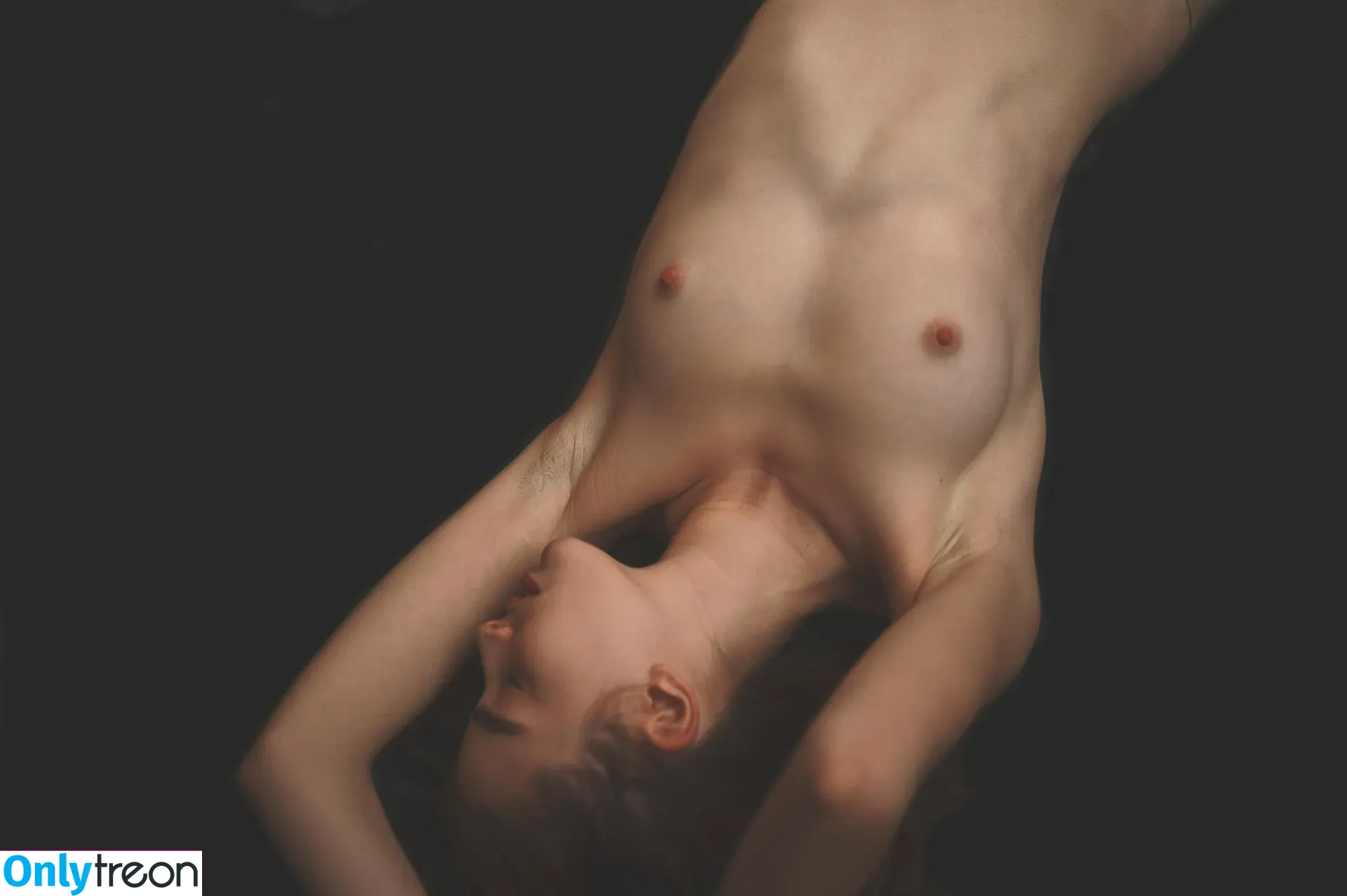 Ali Michael nude photo #0001 (ali_michael / ffrankcadillac)
