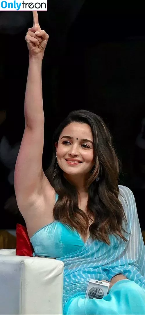 Alia Bhatt nude photo #0036 (aliaa08 / aliaabhatt)