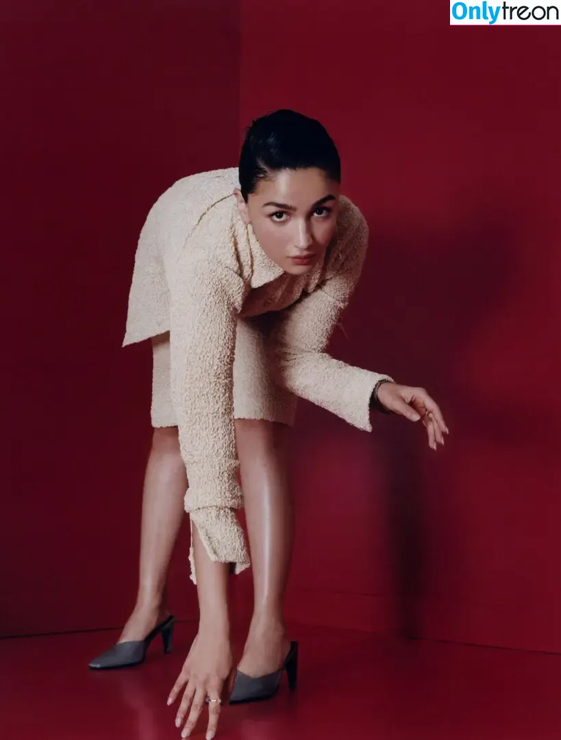 Alia Bhatt голая photo #0094 (aliaa08 / aliaabhatt)