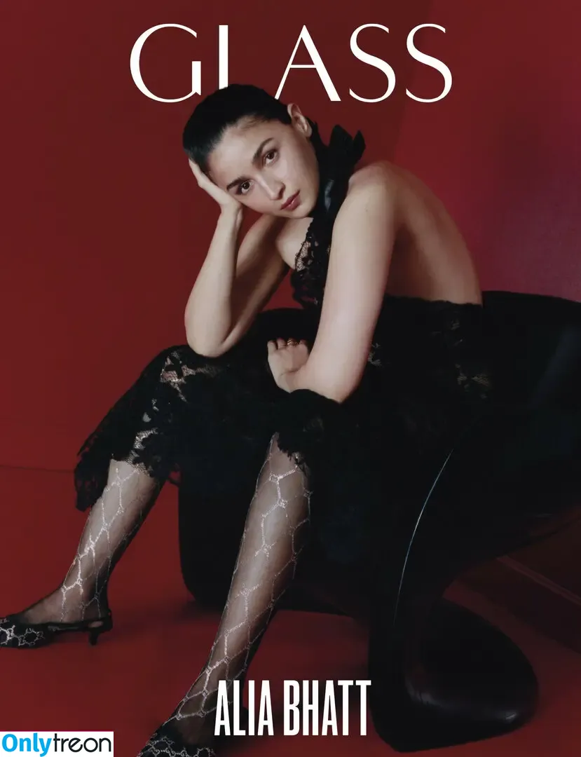 Alia Bhatt голая photo #0095 (aliaa08 / aliaabhatt)
