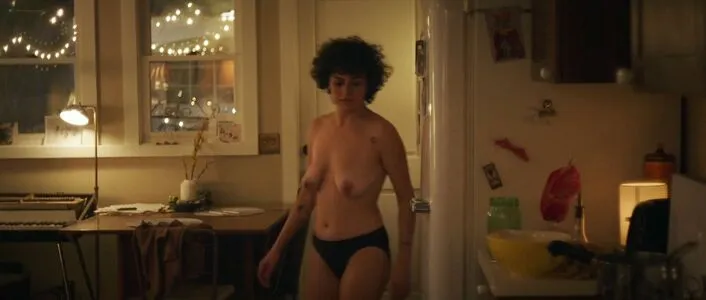 Alia Shawkat / alia_shawkatt nude photo #0016