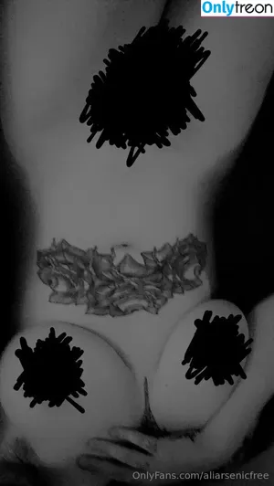  nude photo #0002