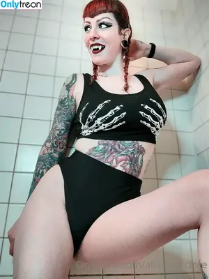  nude photo #0007