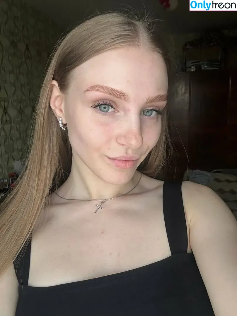 alice_19f голая photo #0006 (_aliiceee_)