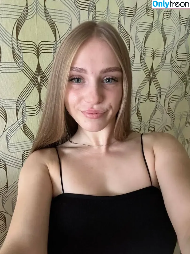 alice_19f nude photo #0073 (_aliiceee_)