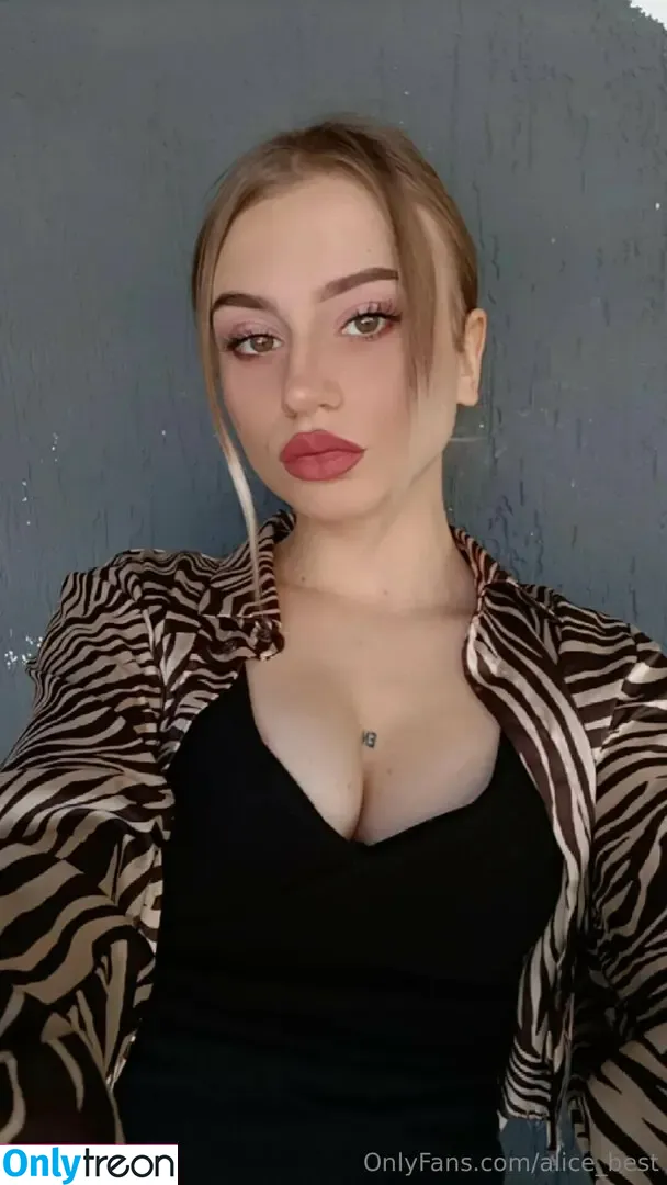 alice_best nude photo #0005 (alicebestie)