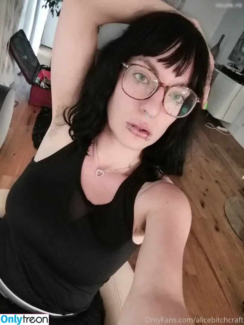 Alice Bitchcraft nude photo #0024 (alicebitchcraft)