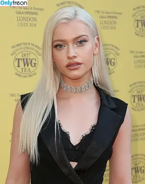 Alice Chater / alicemusic nude photo #0027