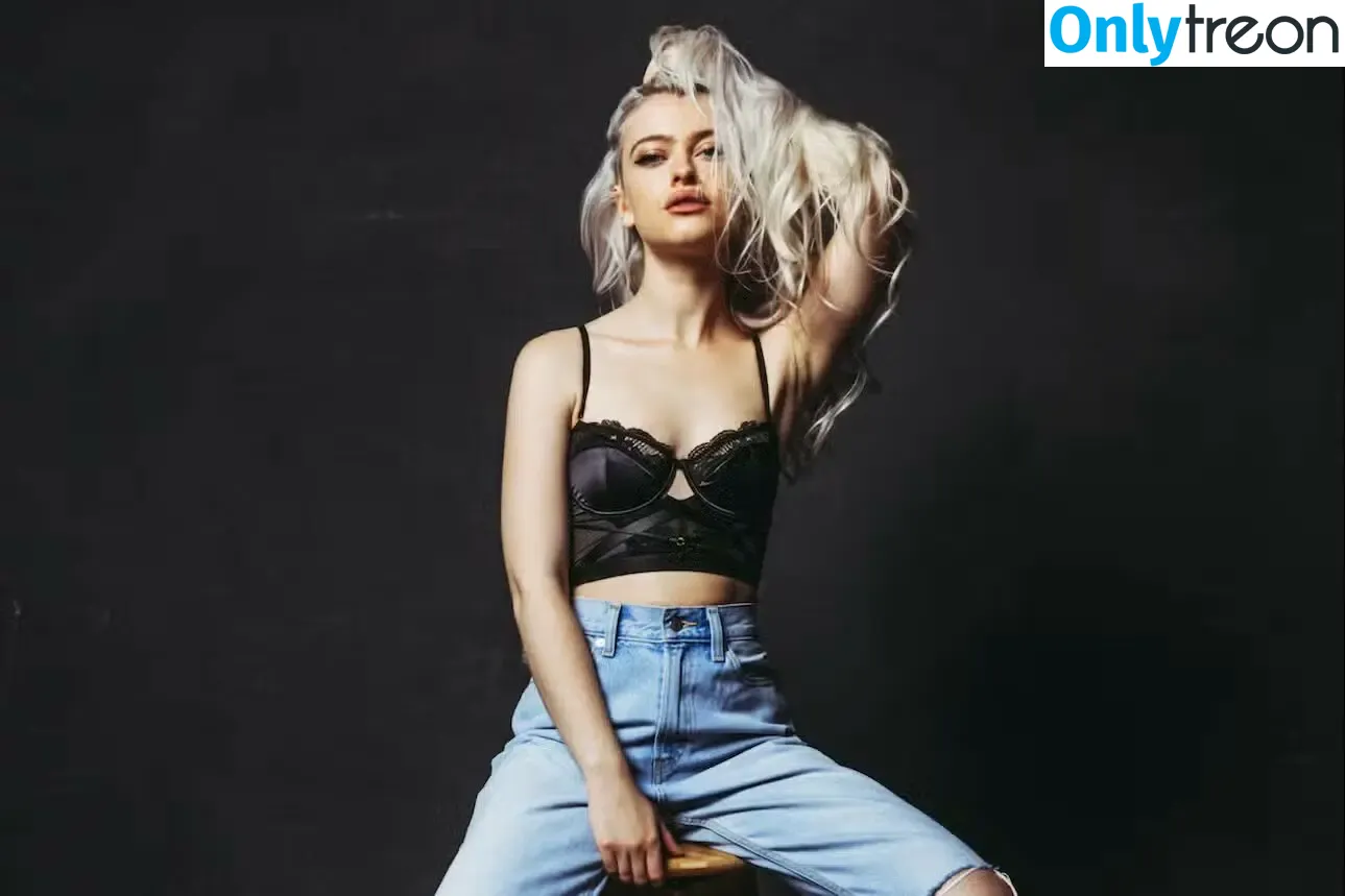Alice Chater nude photo #0013 (alicemusic)