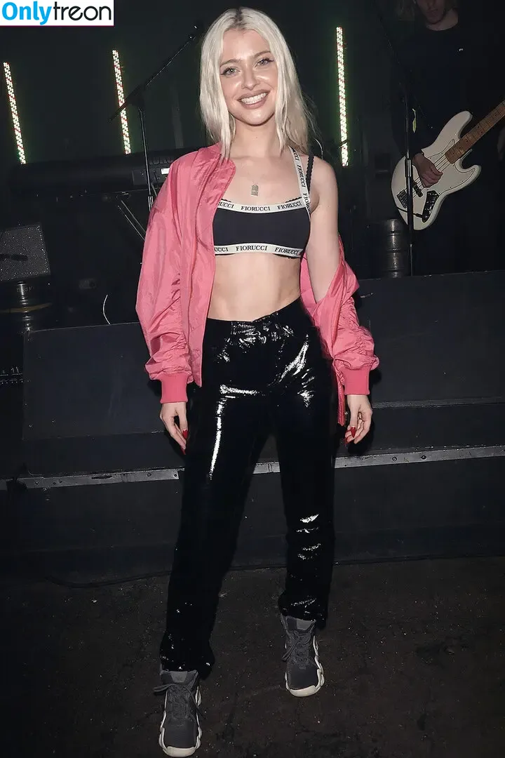 Alice Chater nude photo #0014 (alicemusic)