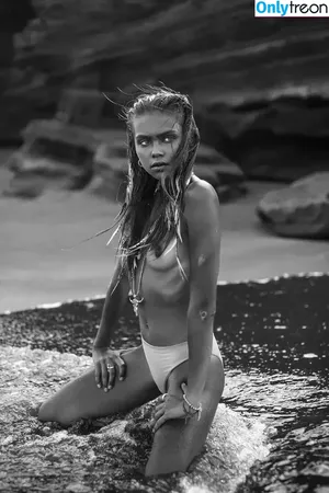 Alice Deren / alicederen nude photo #0037