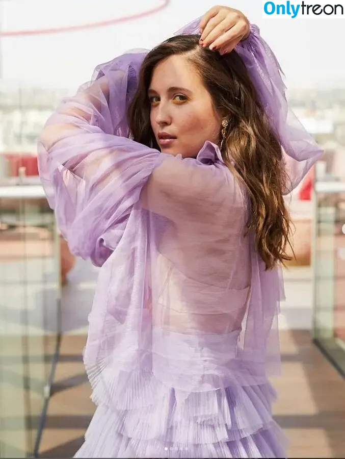 Alice Merton голая photo #0012 (alicemerton)