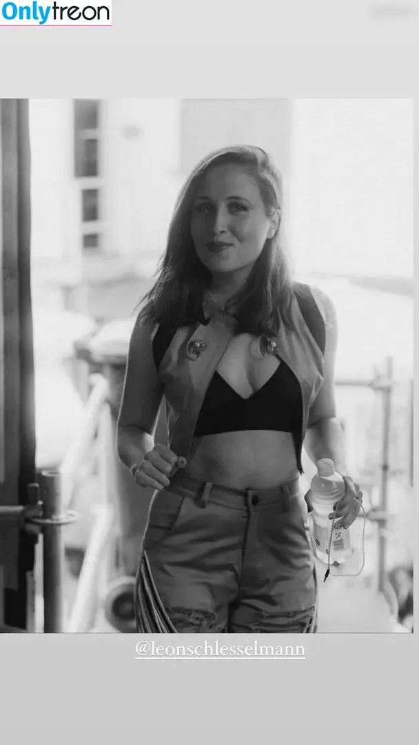 Alice Merton nude photo #0018 (alicemerton)