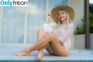 AliceBong / HheadShhot nude photo #2000