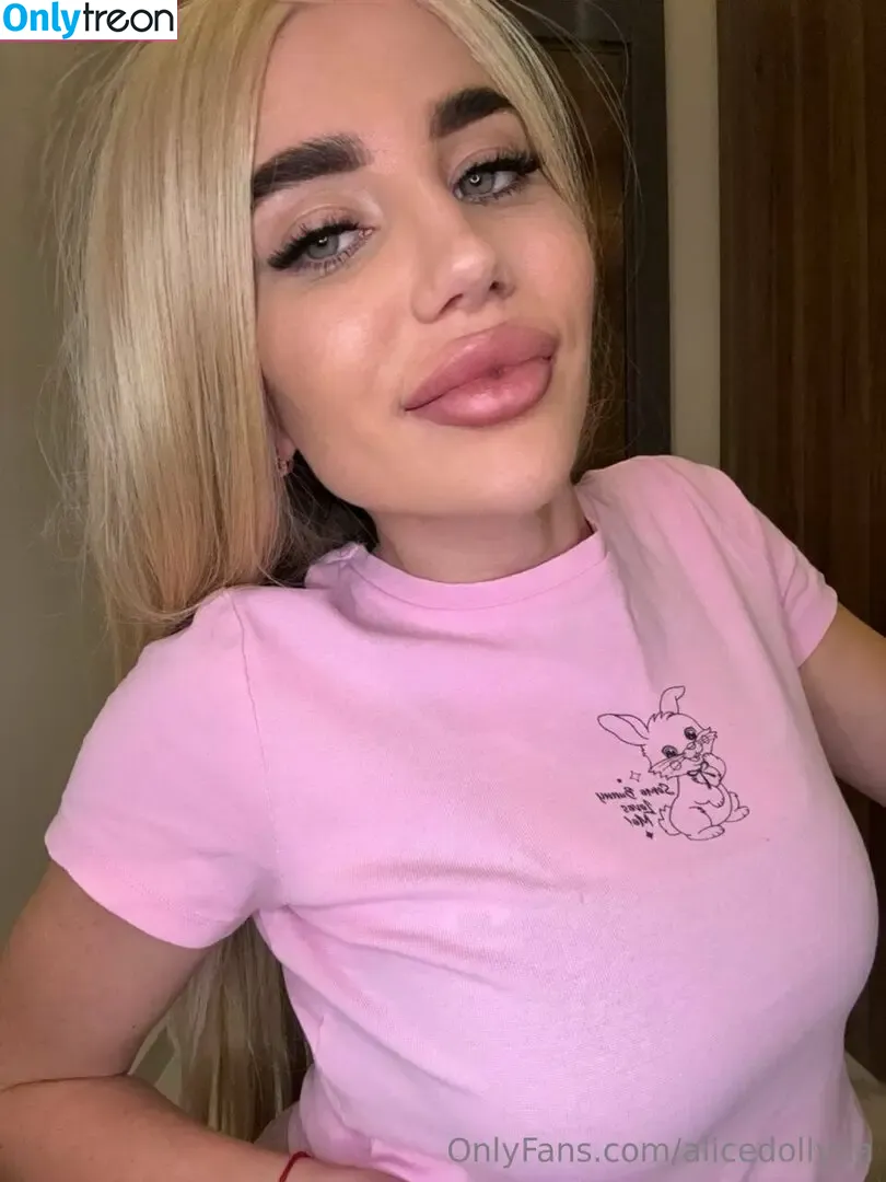 alicedollyua nude photo #0125 (alicedolla)