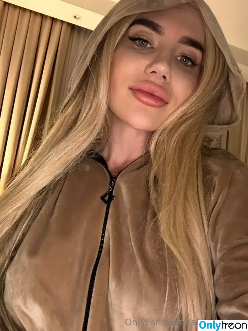 alicedollyua голая photo #0173 (alicedolla)