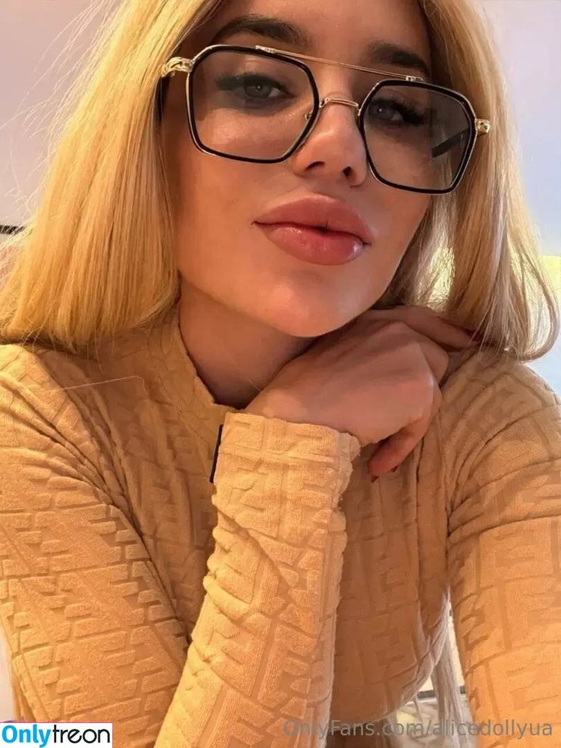alicedollyua голая photo #0210 (alicedolla)