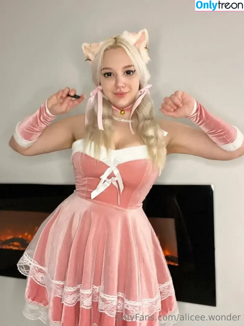 alicee777709 nude photo #0009 (aaaliceee777)