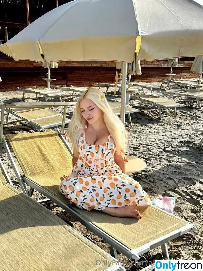 alicee777709 голая photo #0063 (aaaliceee777)