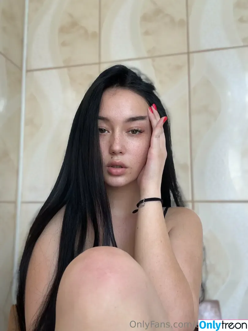 aliceferraro nude photo #0016 (_ali_ferraro)