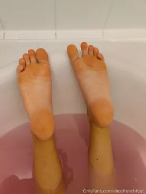 alicefrenchfeet / alice.frenchfeet nude photo #0169