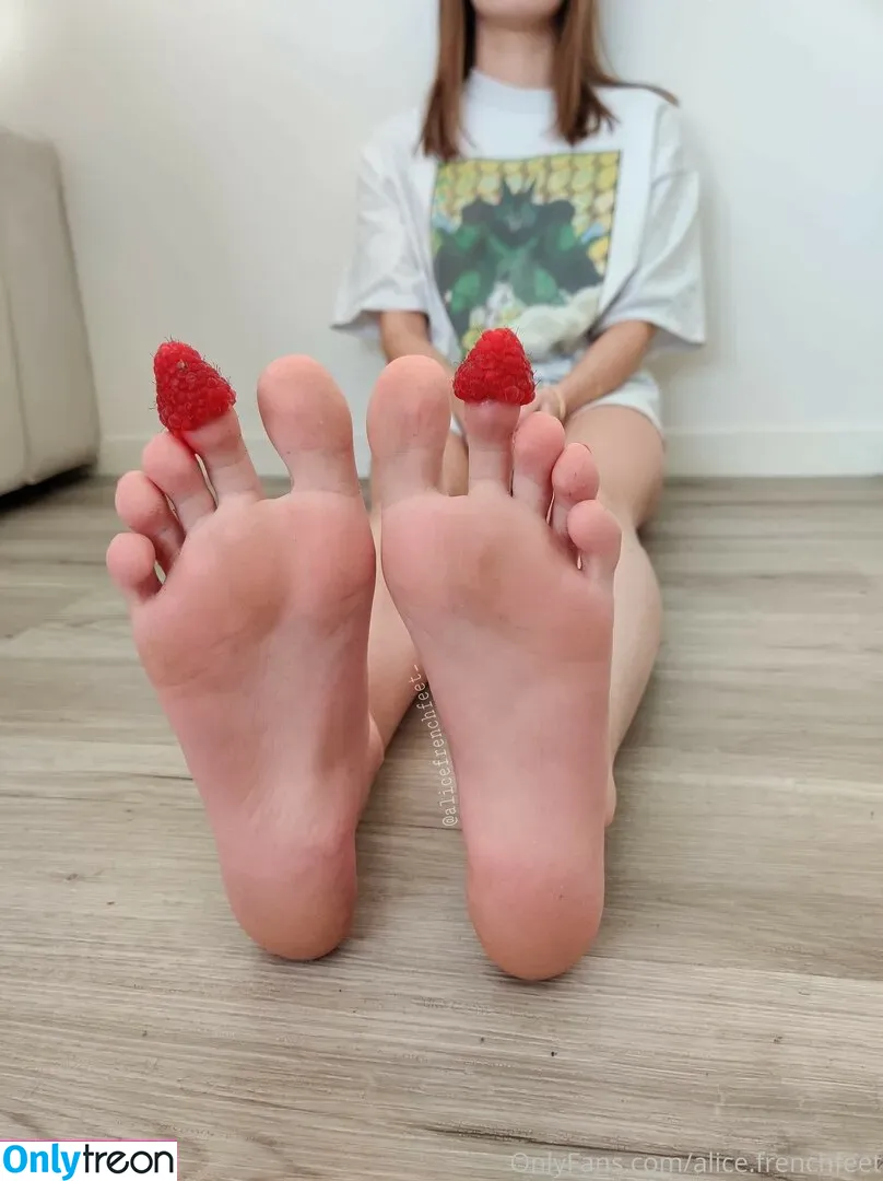 alicefrenchfeet nude photo #0243 (alice.frenchfeet)