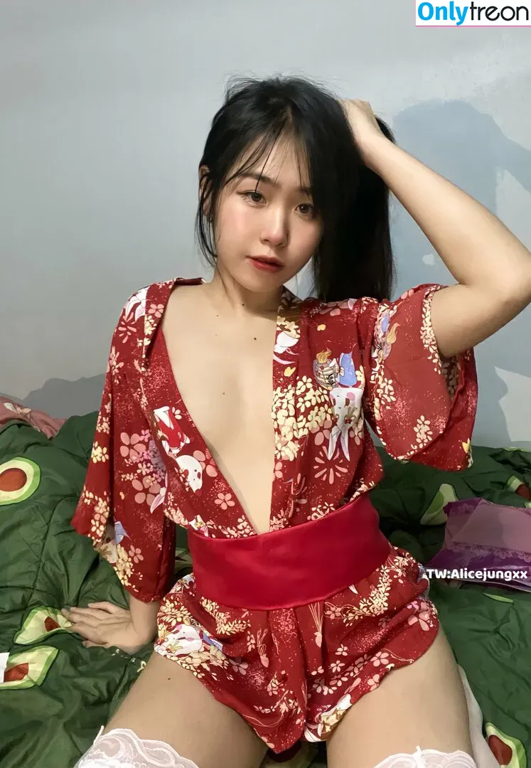 Alicejungxx nude photo #0023 (Alicejungxx)