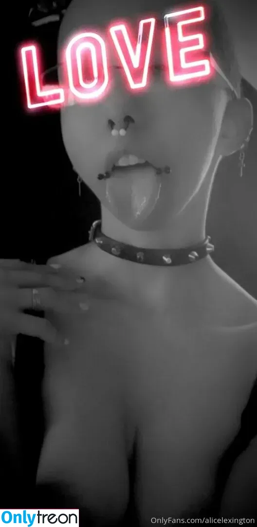 alicelexington голая photo #0018 (Alice_Lexington / Marianne Lace / alice.troublemaker / iNeverMetHer / missalicethegoth)