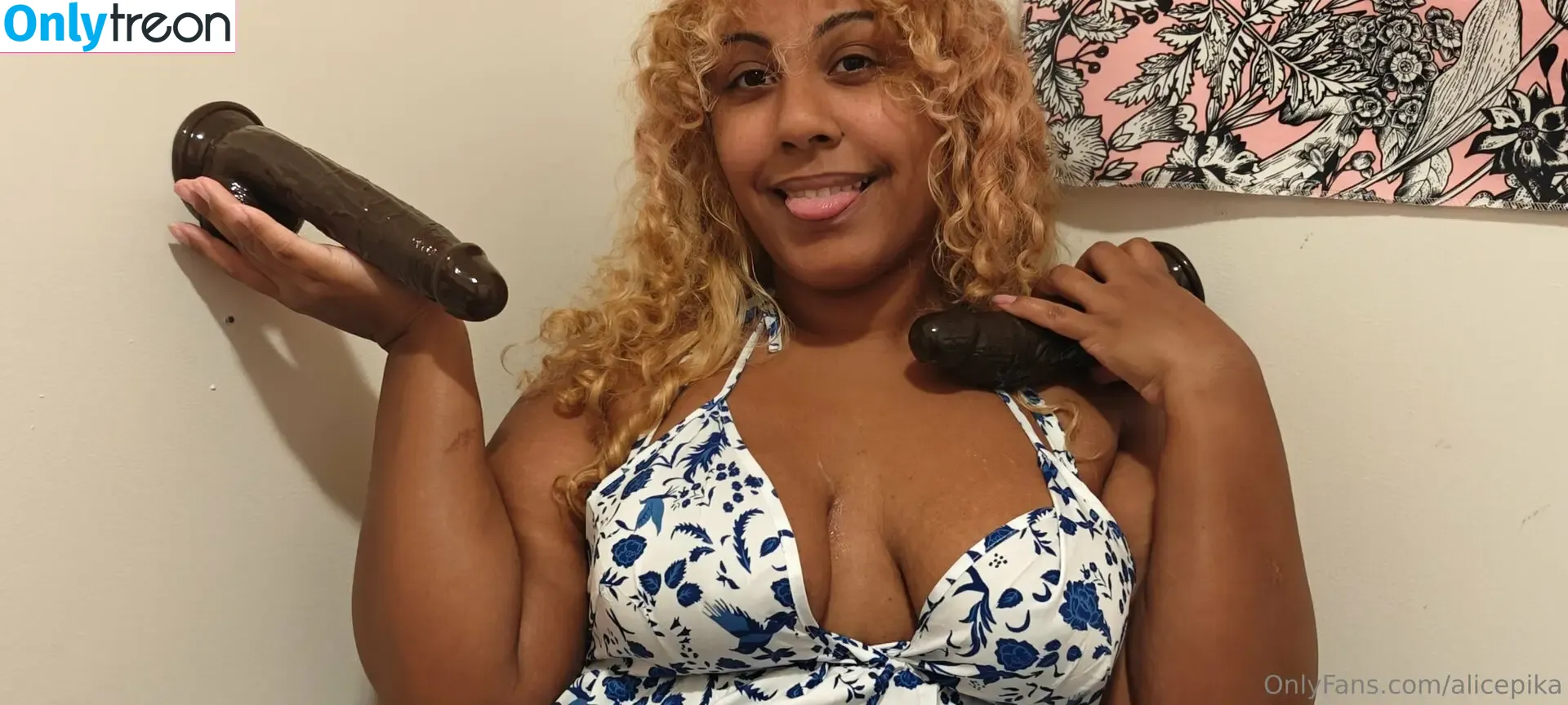 alicepika nude photo #0004 (alicepika)
